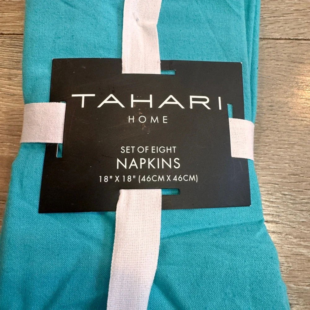NWT Tahari Home Set of Eight Turquoise Napkins 18